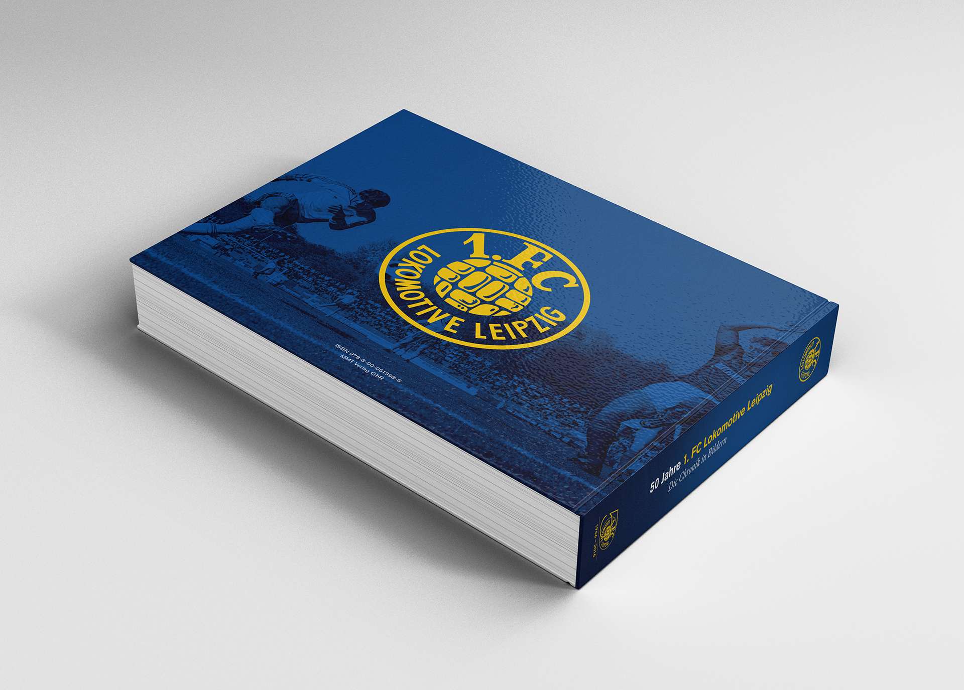 book_catalog_hardcover_mockup_01